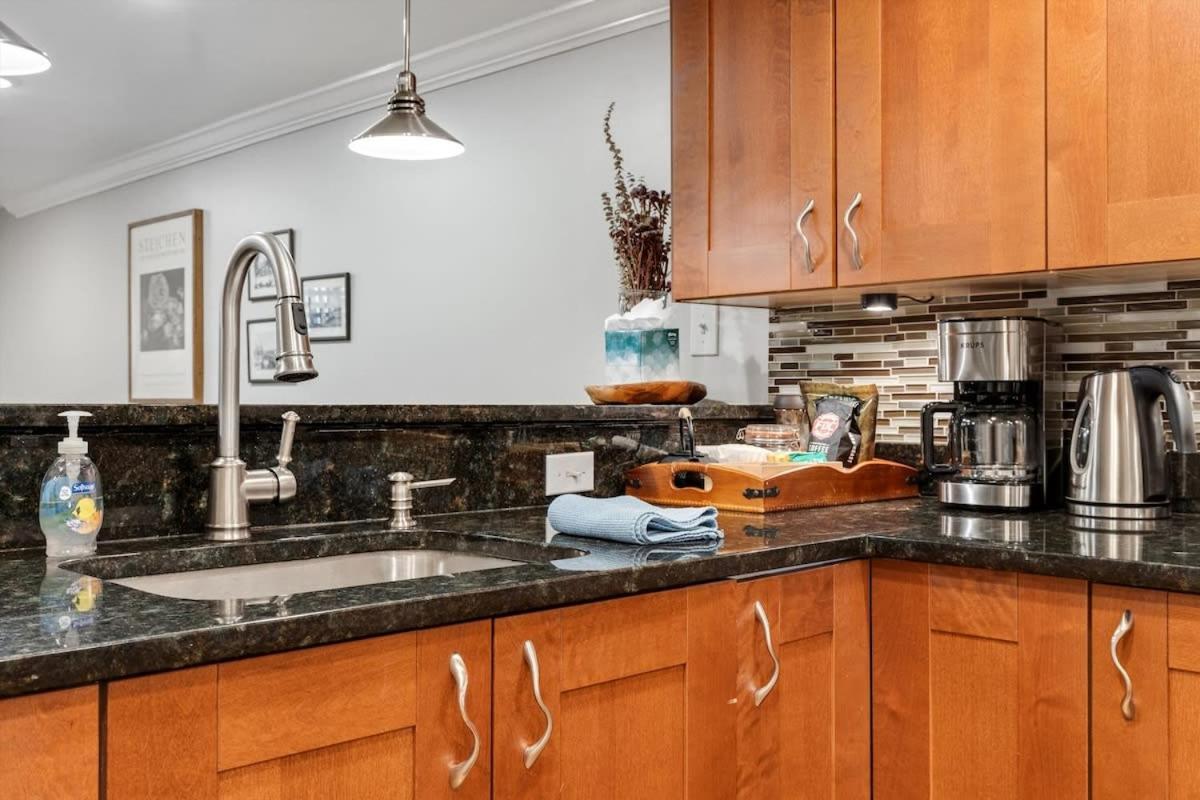 Entire 1-Br Apt In Noma Eckington ワシントン エクステリア 写真